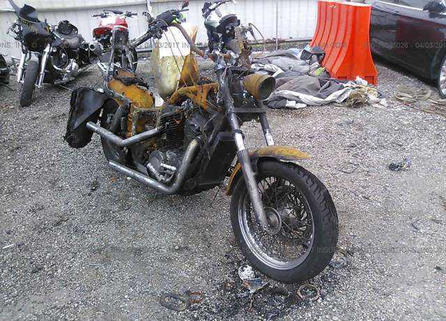 Honda VT1100C2 (SHADOW ACE)