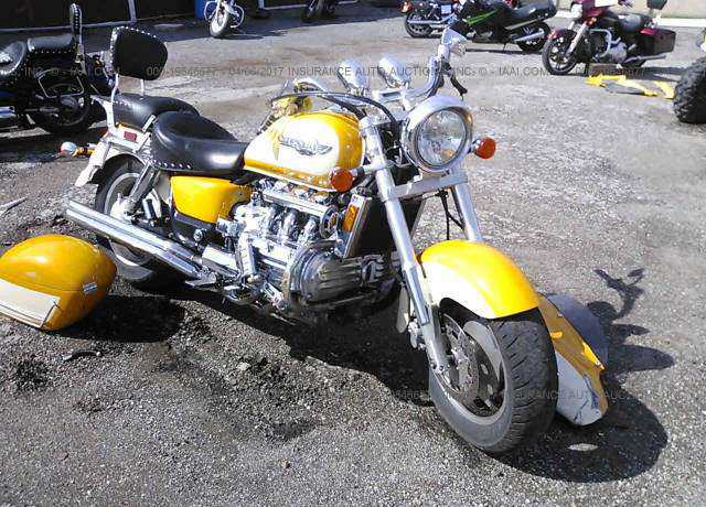 Honda GL1500C (VALKYRIE)