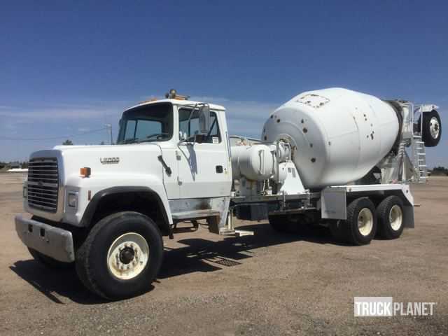 Ford LT8000
