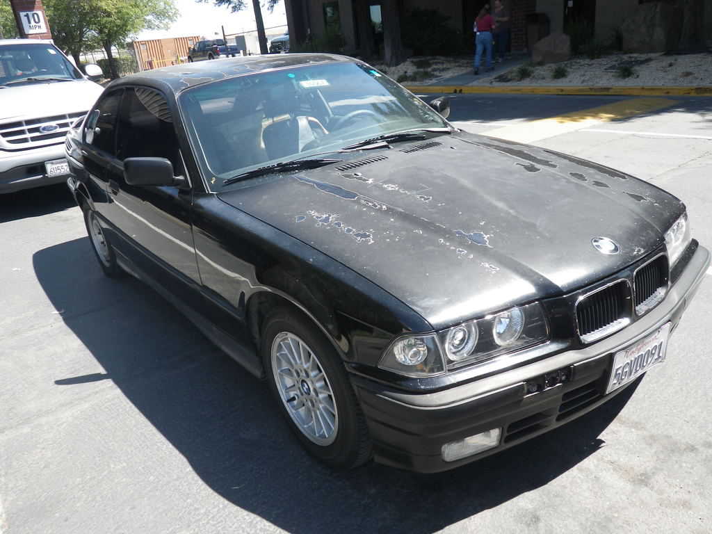 BMW 325iS