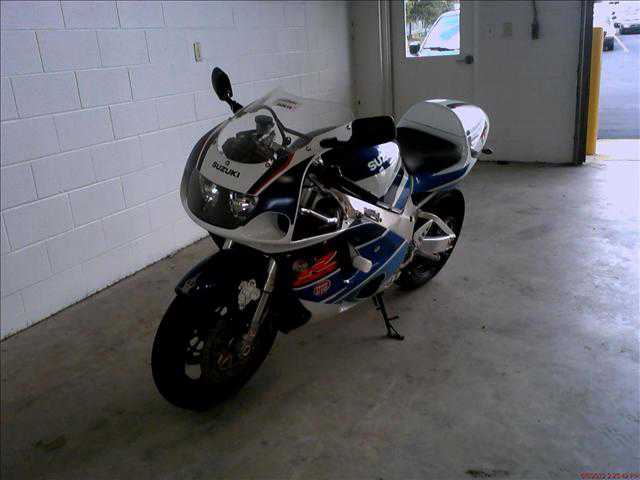 Suzuki GSX-R750