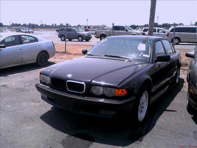 BMW 750i