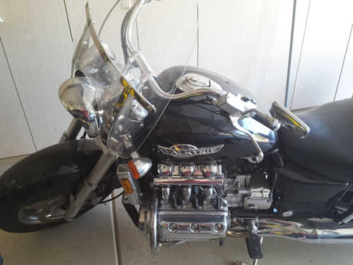 Honda GL1500C (VALKYRIE)