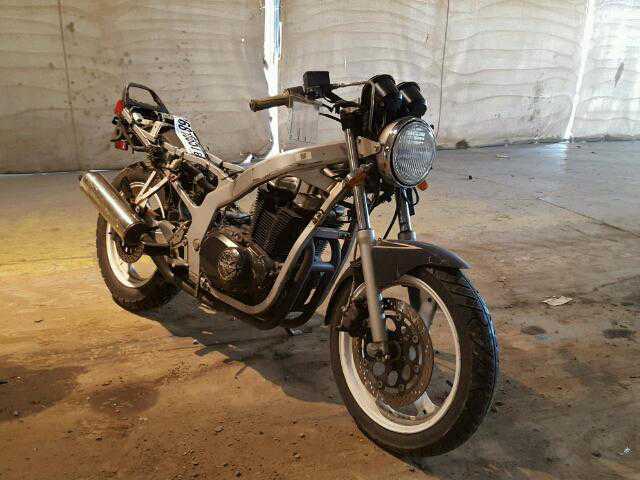 Suzuki GS500E