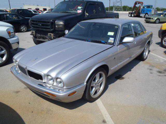 Jaguar XJ