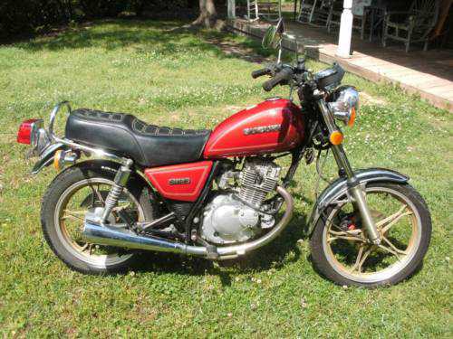Suzuki GN125E/ GN125ET