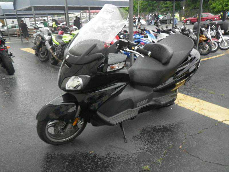 Suzuki AN650