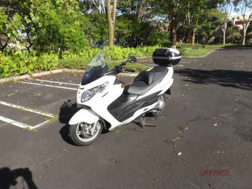 Suzuki AN400