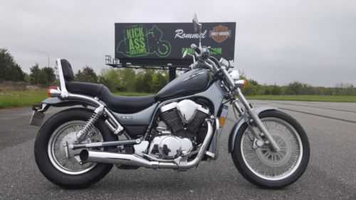 Suzuki VS800