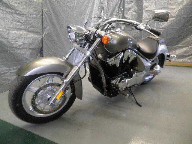 Honda VT1300 (Stateline)
