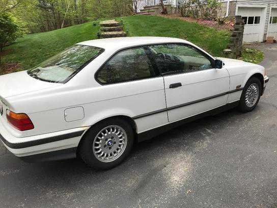 BMW 318iS