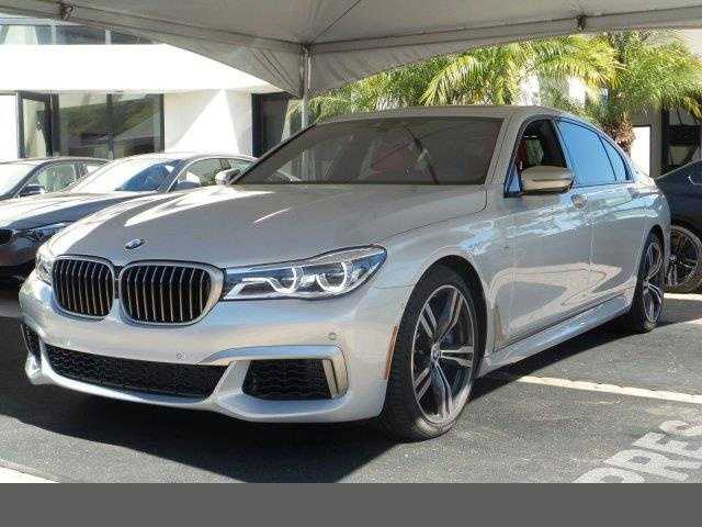 BMW M760i
