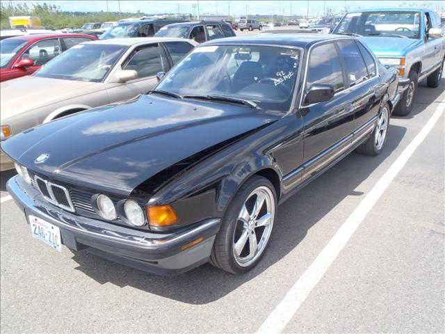 BMW 735i