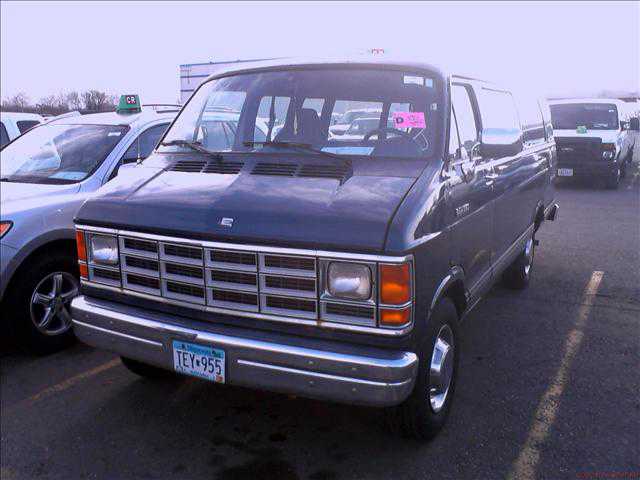 Dodge Ram Wagon