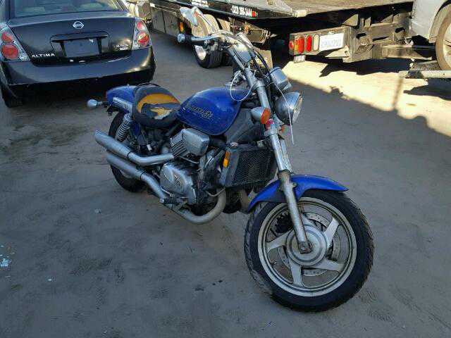 Honda VF750C (MAGNA)