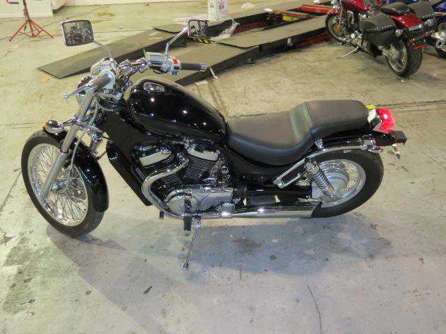 Suzuki VS800