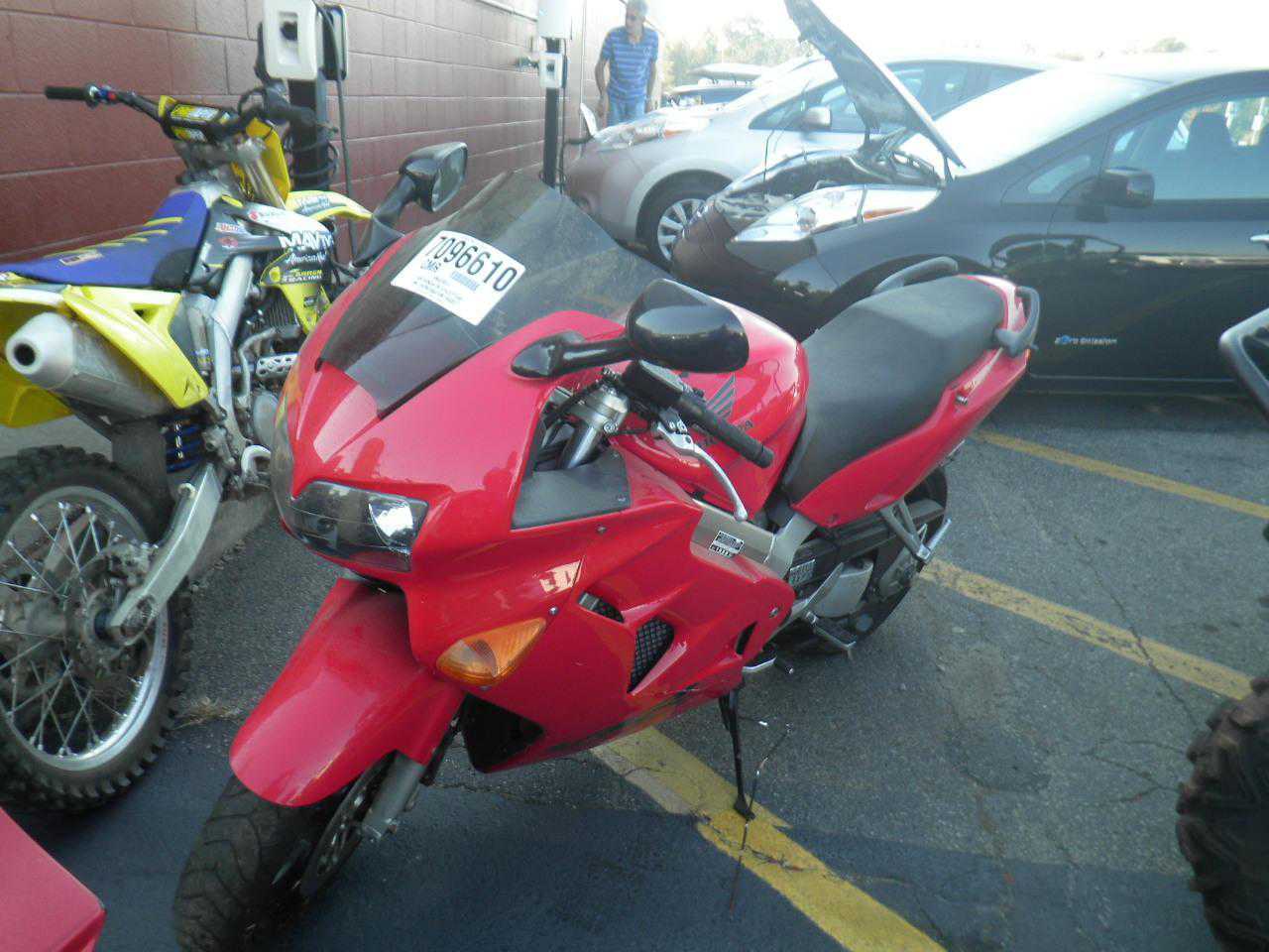 Honda VFR800Fi (INTERCEPTOR)