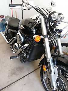 Suzuki VZ1600