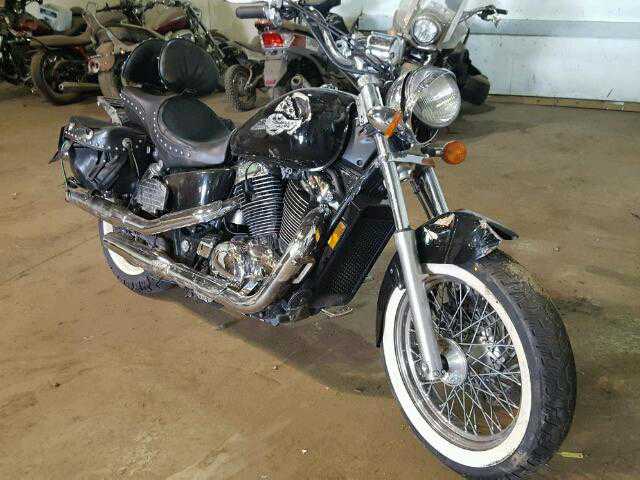Honda VT1100C2 (SHADOW ACE)