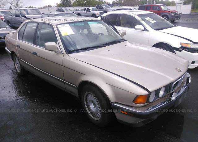 BMW 740i