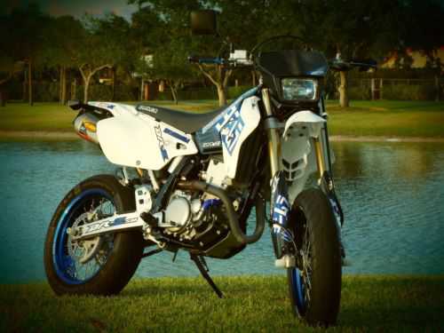 Suzuki DR-Z400SML