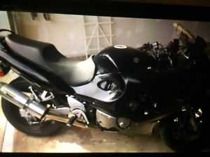 Suzuki GSX750F