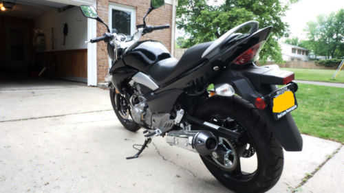 Suzuki GW250L