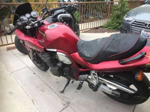 Suzuki GSF1200S