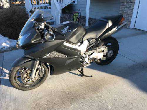 Honda VFR800 (INTERCEPTOR)