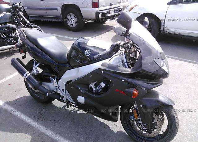 YAMAHA