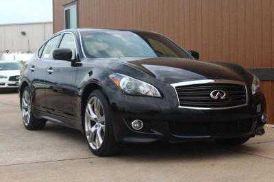 Infiniti M56