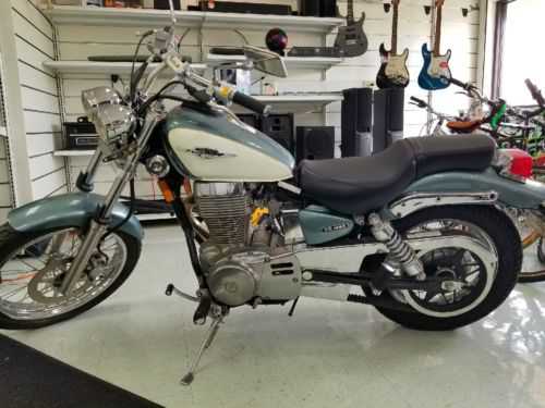 Suzuki LS650L