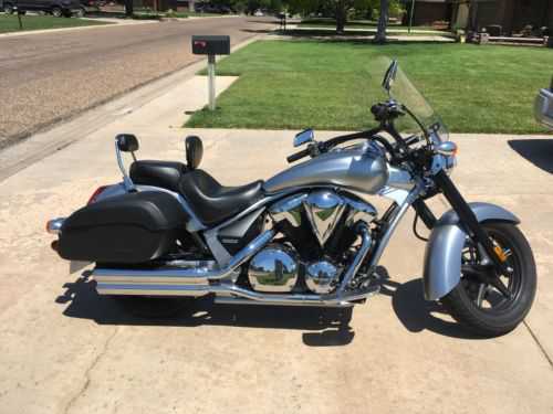 Honda VT1300 (Interstate)
