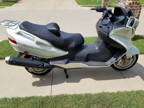 Suzuki AN650