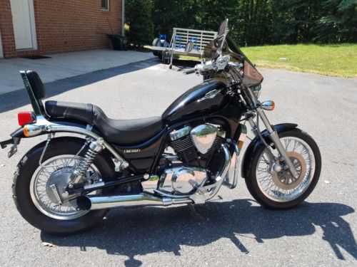 Suzuki VS800