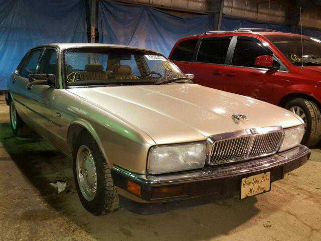 Jaguar XJ6