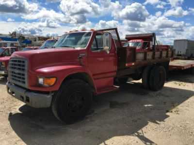 Ford F-700