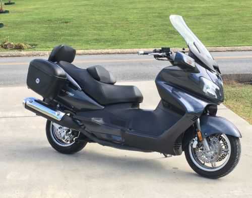 Suzuki AN650L