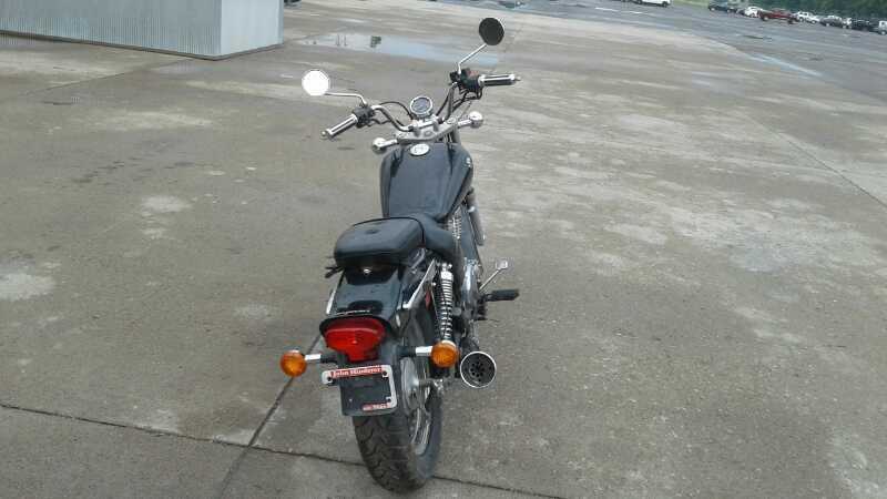 Suzuki GZ250