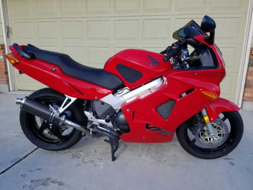 Honda VFR800Fi (INTERCEPTOR)