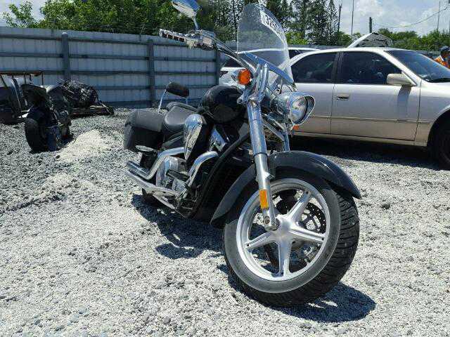 Honda VT1300 (Interstate)