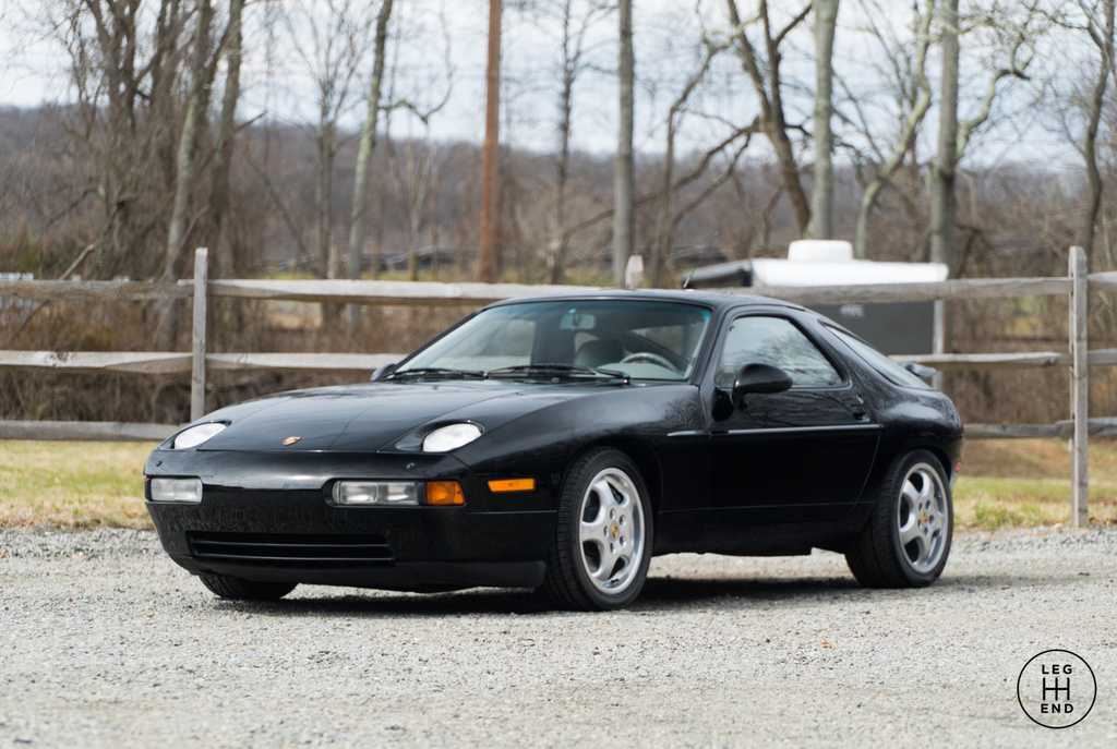 Porsche 928