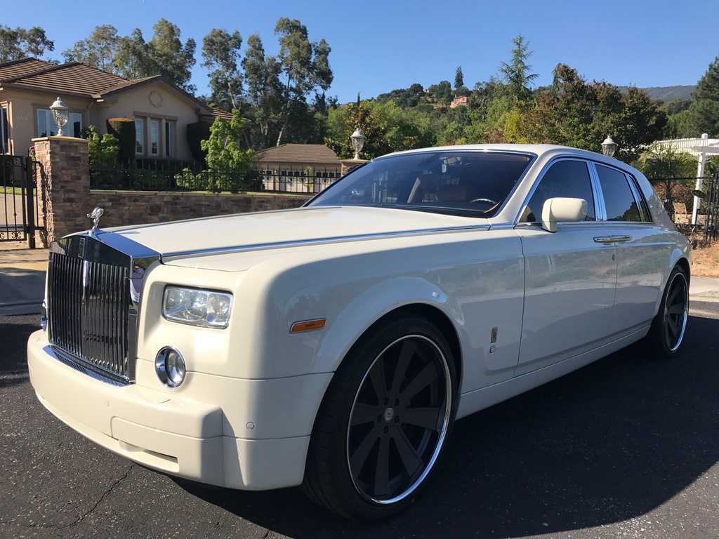ROLLS-ROYCE