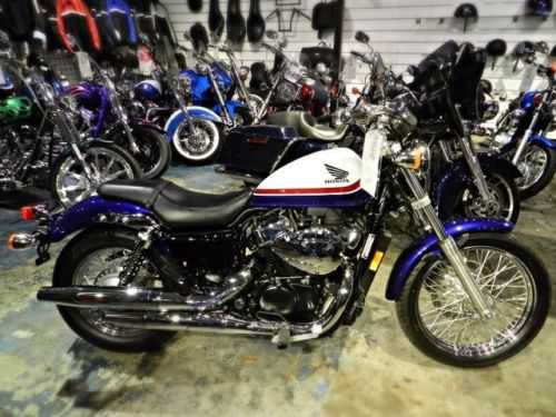 Honda VT750 (Shadow)