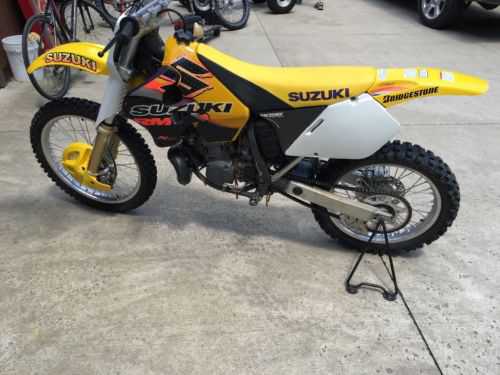 Suzuki RM250/ RM250T