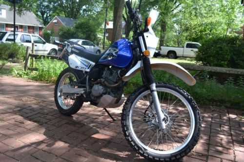Suzuki DR200SE