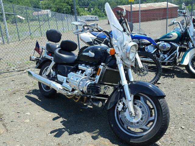 Honda GL1500C (VALKYRIE)