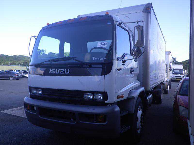 Isuzu T7F