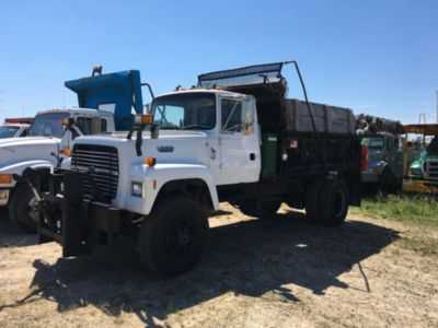 Ford L8000