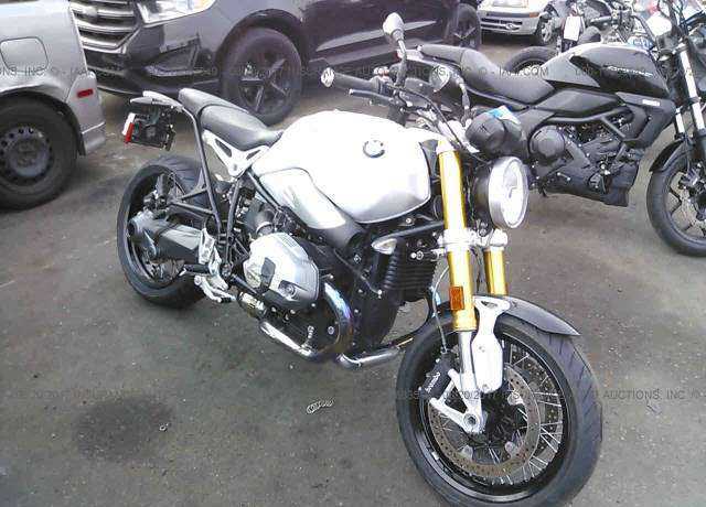 BMW R nineT